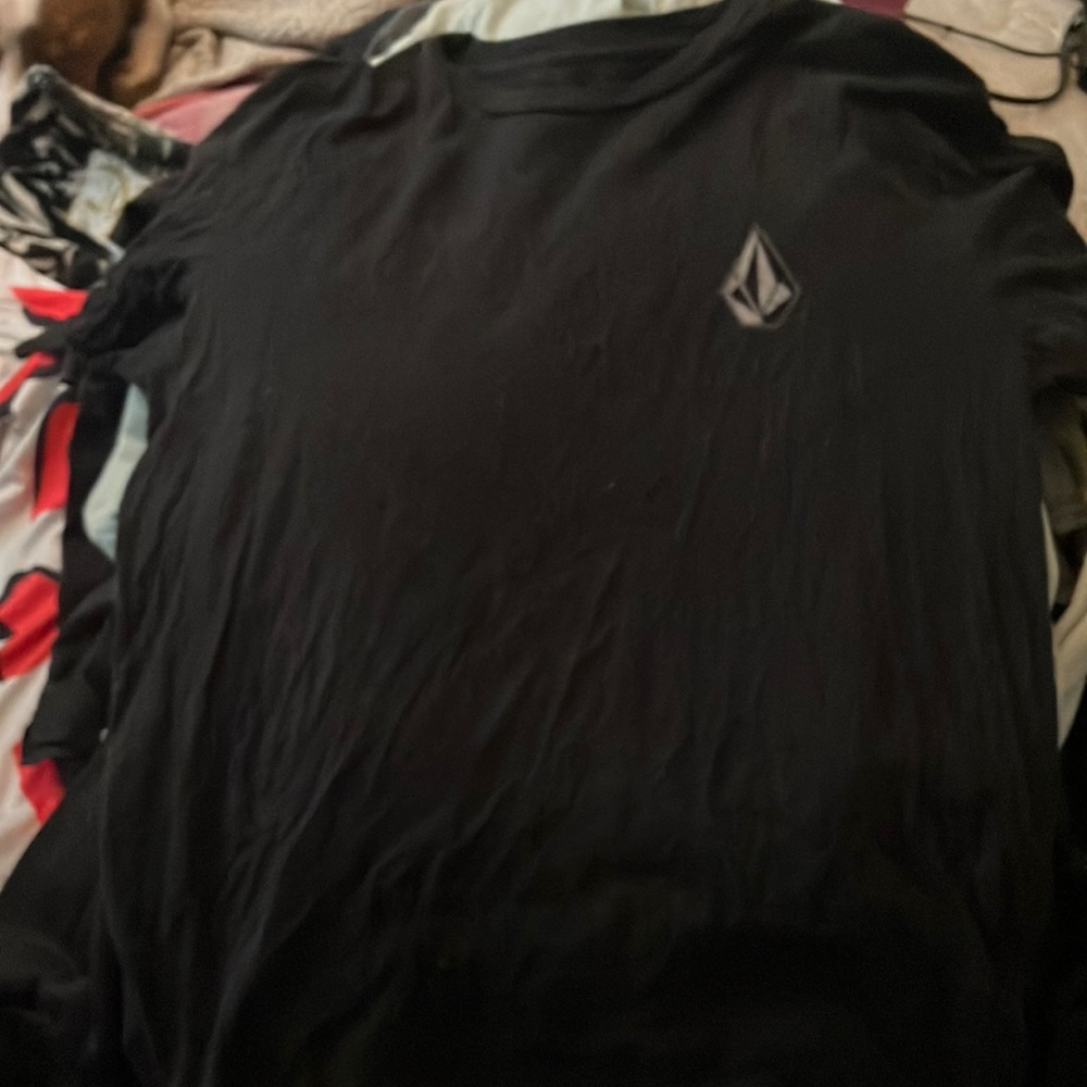 Selling clothes I don’t want/need.